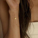 Colar de Letra Minimalista